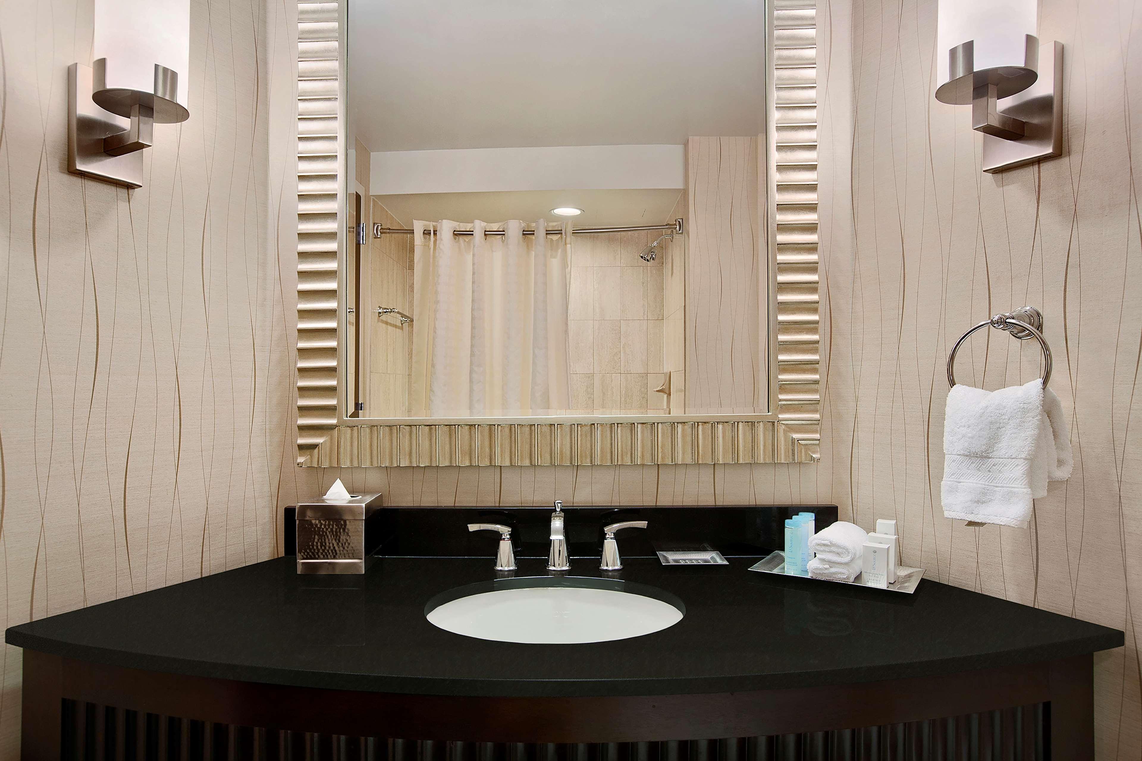 מלון Hilton Rosemont Chicago O'Hare חדר תמונה